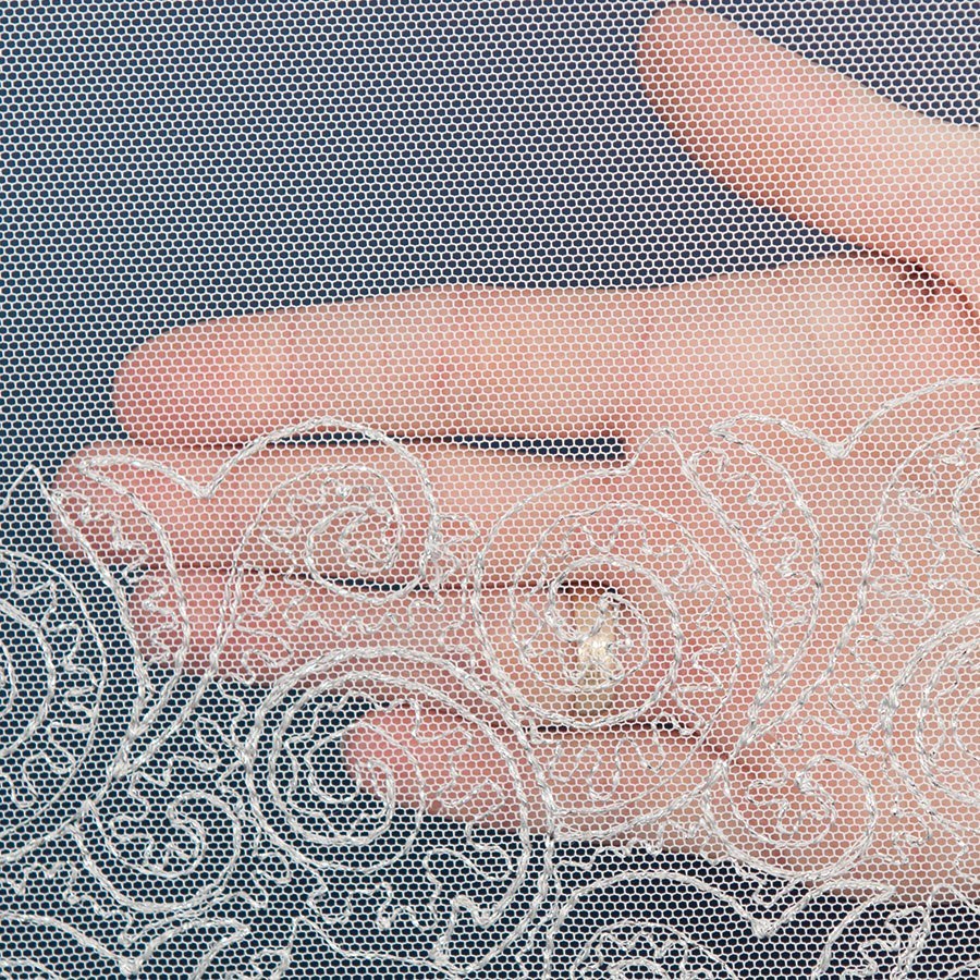 DEBORA Firanka haftowana z samym dołem, wys.280cm, kolor biały ze srebrnym haftem 112612