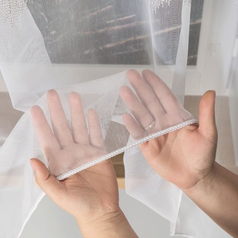 Firanka haftowana, pasowa z ołowianką, wys.160cm, kolor biały z szarym i srebrnym 112750/OLO/002/000160/1