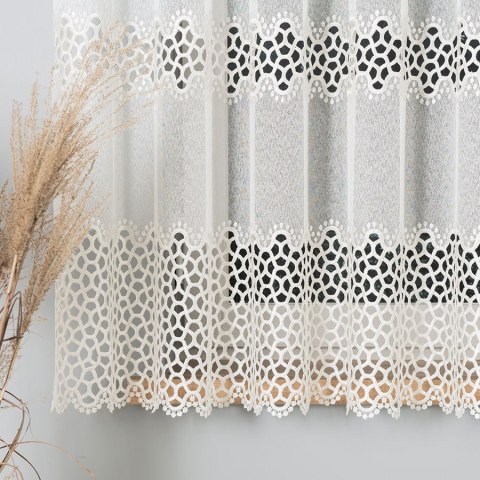 Firanka z aplikacją na markizecie, pasowa, wys. 160cm, kolor kremowy 008897/433/012/060/1