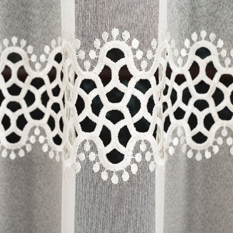 Firanka z aplikacją na markizecie, pasowa, wys. 280cm, kolor kremowy 008897/433/012/000280/1