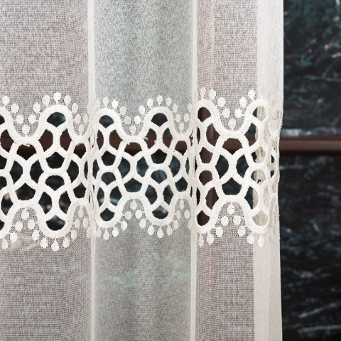 Firanka z aplikacją na markizecie, pasowa, wys. 280cm, kolor kremowy 008897/433/012/000280/1