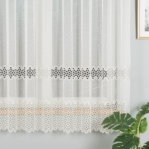 Firanka z aplikacją na markizecie, pasowa, wys. 175cm, kolor kremowy 008897/433/012/000175/1