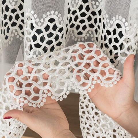 Firanka z aplikacją na markizecie, pasowa, wys. 175cm, kolor kremowy 008897/433/012/000175/1