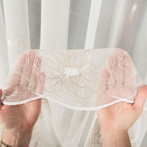 Firanka haftowana, pasowa, wys. 280cm, kolor 018 krem z beżową nitką 051204/000/018/000280/1