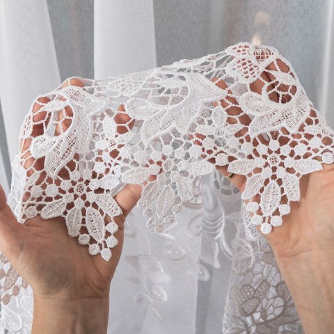 Firanka z aplikacją, pasowa na markizecie, wys. 180cm, kolor biały 122625/433/001/000180/1