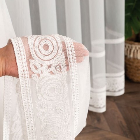 LINUS Firanka haftowana, wysokość 300cm, kolor offwhite z błyskiem 043203/000/001/000300/1