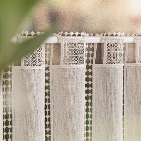 Zazdrostka haftowana panelowa na batyście, wys. 70cm, kolor 010 naturalny 096272/388/010/000070/1