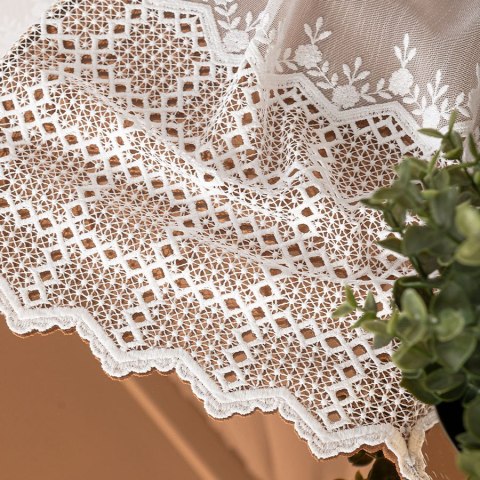 Firanka haftowana z aplikacją, wys. 290cm, kolor biały 006260/MIR/001/000290/1