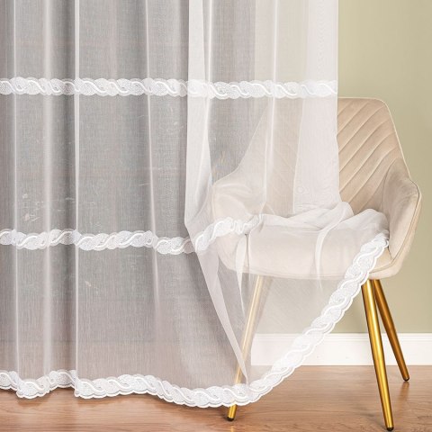 Firanka haftowana ze wzorem na samym dole, wys. 290cm, kolor biały 013417/MIR/001/000290/1