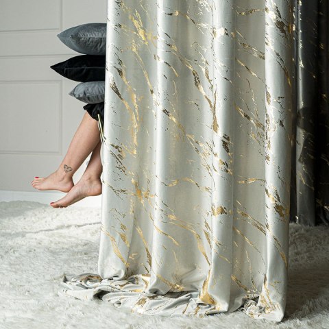 MARMA Zasłona gotowa na przelotkach, 250x140cm, kolor 021 pastelowy szary ze złotym nadrukiem na VELVI TD