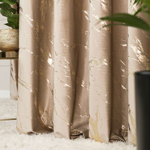 MARMA Zasłona gotowa na taśmie, 250x140cm, kolor 001 ciemny beżowy ze złotym nadrukiem na VELVI TD0033/ZG