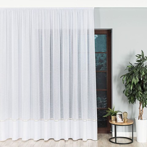 Firanka fantazyjna ze wzorem na samym dole z ołowianką, wys. 250cm, kolor 003 biały ze złotym pasem 000641/000/003/000250/1