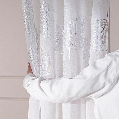 MARIETTA Firana gotowa na taśmie z ołowianką, 250x140cm , kolor biały ze srebrnym zdobieniem