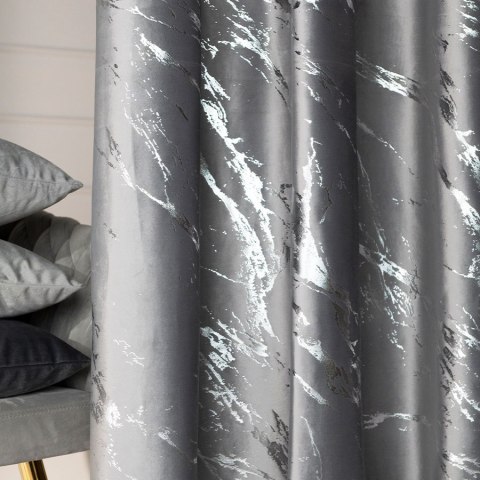 MARMA Zasłona gotowa na taśmie, 250x140cm, kolor 005 jasny szary ze srebrnym nadrukiem na VELVI TD0037/ZG