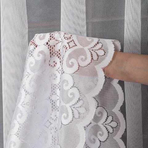 Firanka żakardowa ze wzorem na samym dole, wys. 250cm, kolor biały 015997/000/001/000250/1