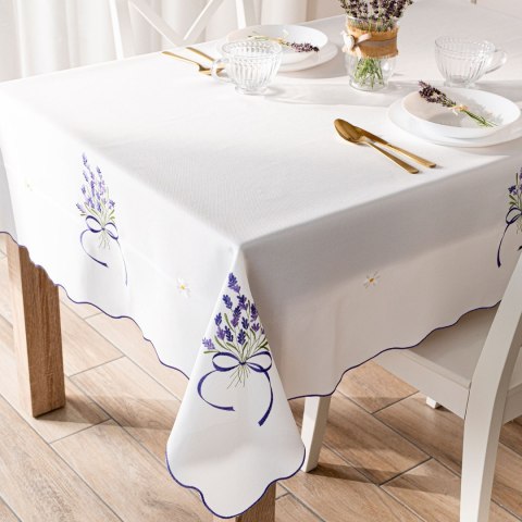 LAWENDOWA POLANA Obrus z haftem, 140x220cm kolor biały 291771/KSP/001/140220/1