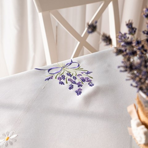 LAWENDOWA POLANA Serweta z haftem, 85x85cm, kolor biały 291771/KSP/001/085085/1