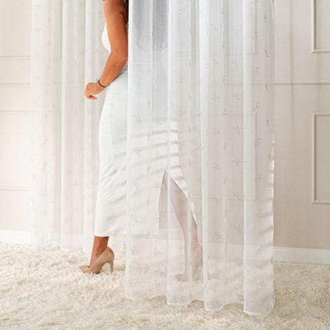 RIBBON Firana gotowa na woalu w diamentowe kokardki, na taśmie z ołowianką, 250x140cm, kolor biały