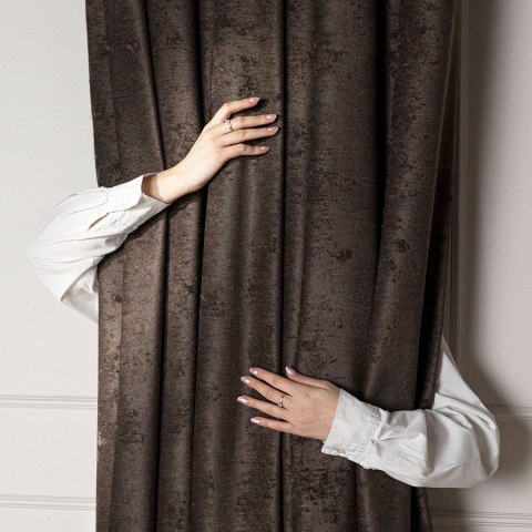 SOFT Zasłona gotowa na przelotkach, 140x260cm, kolor 009 ciemny chłodny brązowy TD0035/ZGP/009/140260/1