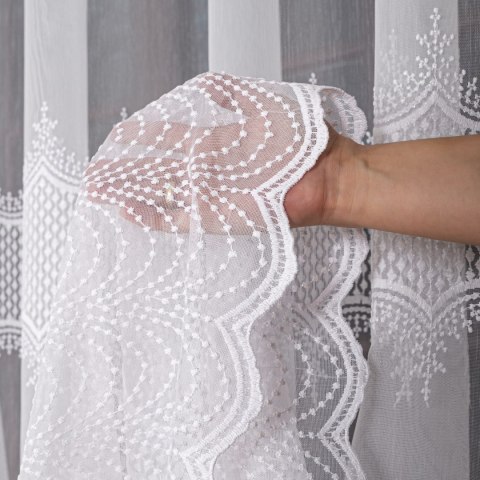 Firanka haftowana pasowa, wys. 300cm, kolor biały FH0045/768/001/000300/1
