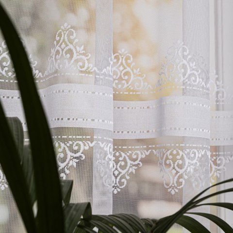 Firanka żakardowa ze wzorem pasowym, wys. 175cm, kolor biały 107363/000/001/000175/1