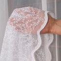 Firanka haftowana ze wzorem na samym dole, wys. 170cm, kolor biały FH0048/768/001/000170/1