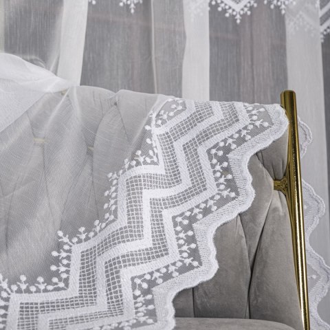 Firanka haftowana ze wzorem pasowym, wys. 170cm, kolor biały FH0024/768/001/000170/1