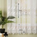 Firanka z aplikacją na markizecie ze wzorem pasowym, wys. 180cm, kolor biały 122467/433/001/000180/1