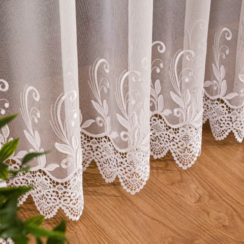 Firanka z aplikacją na markizecie ze wzorem pasowym, wys. 250cm, kolor biały 122467/433/001/000250/1