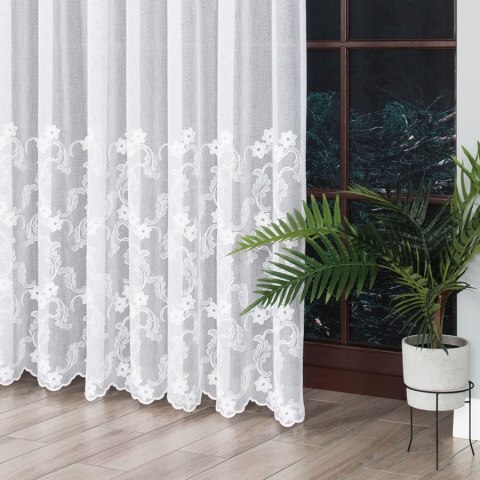 Firanka haftowana ze wzorem na samym dole, wys. 280cm, kolor biały 033385/382/001/000280/1