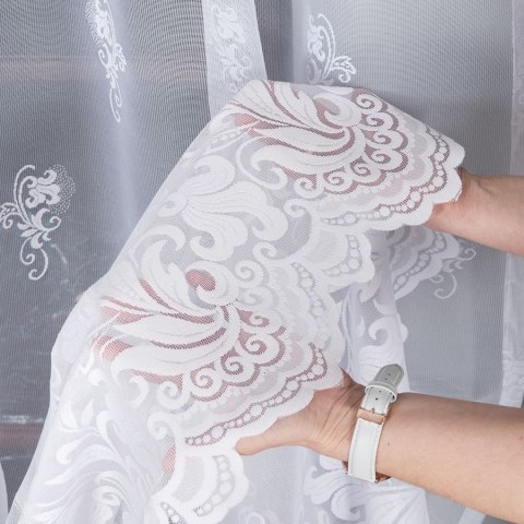 Firanka żakardowa ze wzorem po całości, wys. 230cm, kolor biały 023400/000/001/000230/1