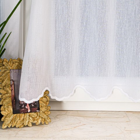 Zazdrostka na batyście, wys. 70cm, kolor 001 biały 100828/000/001/000070/1