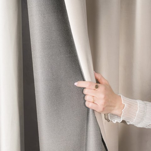 BLACKOUT VELVET Zasłona gotowa na taśmie, 230x140cm, kolor 016 kremowy BLAVEL/ZGT/016/140230/1