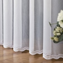 Firanka haftowana ze wzorem na samym dole, wys. 300cm, kolor biały 122846/768/001/000300/1