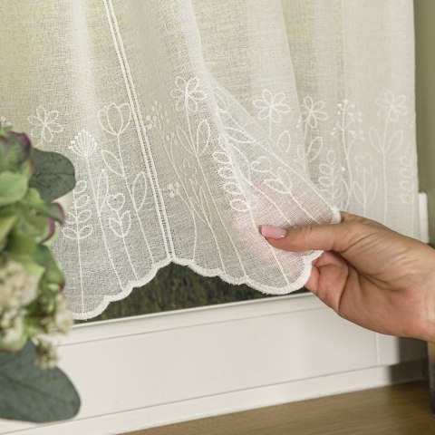 Zazdrostka haftowana na batyście, wys. 60cm, kolor 010 kremowy 027330/420/010/000060/1