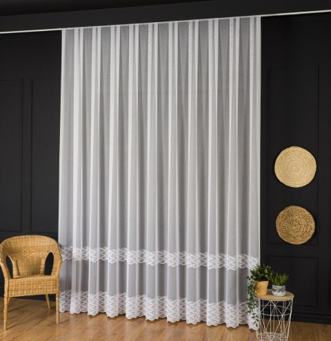 Firanka haftowana ze wzorem pasowym, wys. 300cm, kolor 001 biały 013379/768/001/000300/1