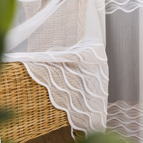 Firanka haftowana ze wzorem pasowym, wys. 300cm, kolor 001 biały 013379/768/001/000300/1